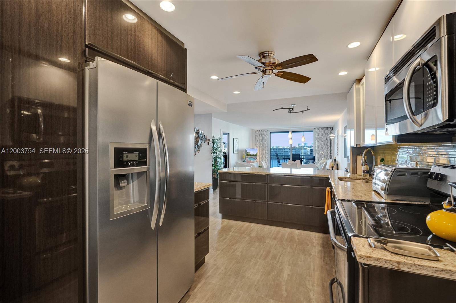 PARADISE TOWERS CO-OP - Residential