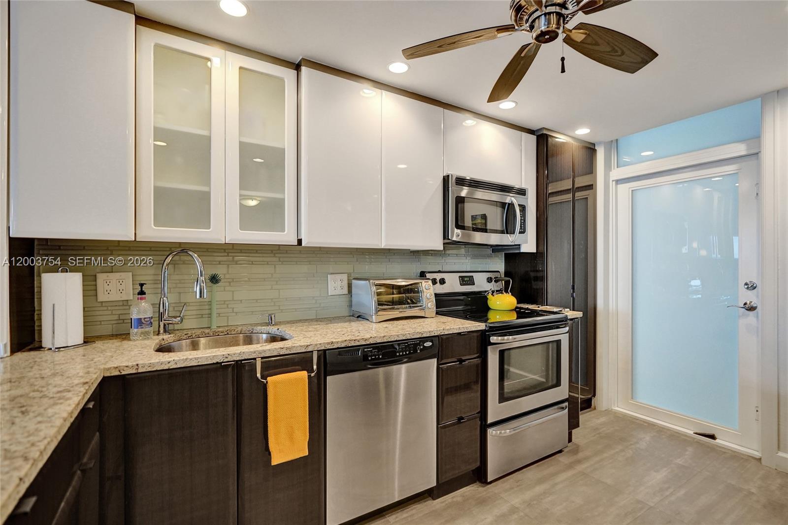 PARADISE TOWERS CO-OP - Residential