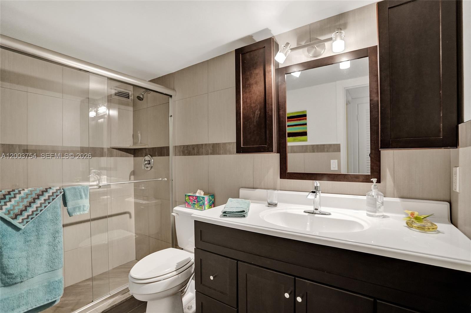 PARADISE TOWERS CO-OP - Residential