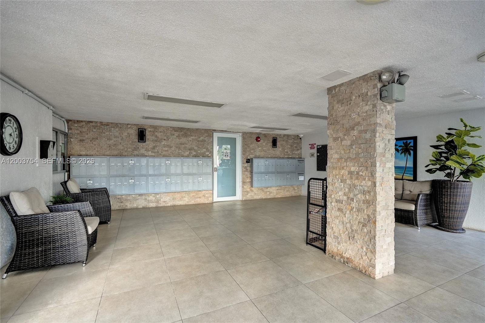 PARADISE TOWERS CO-OP - Residential