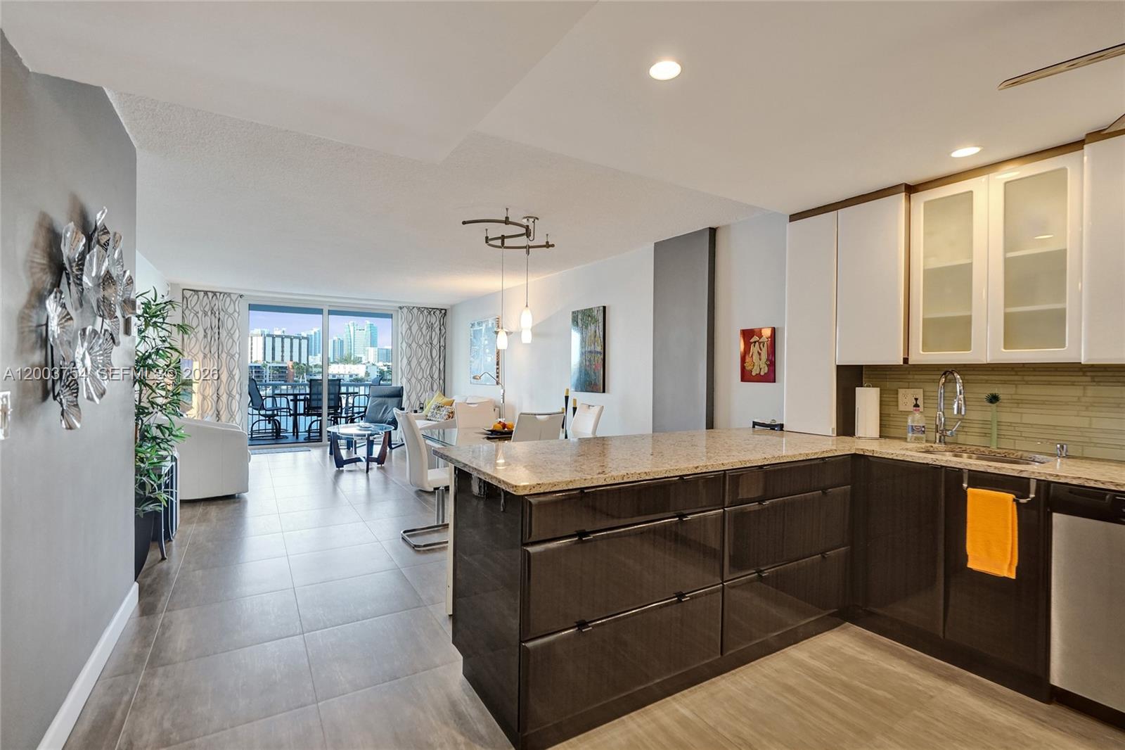 PARADISE TOWERS CO-OP - Residential