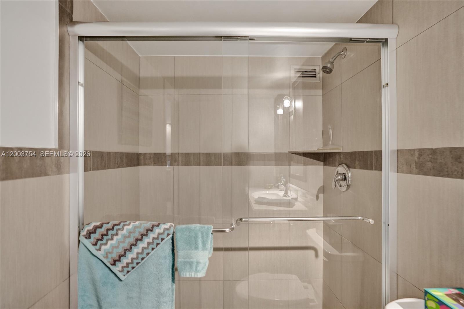 PARADISE TOWERS CO-OP - Residential