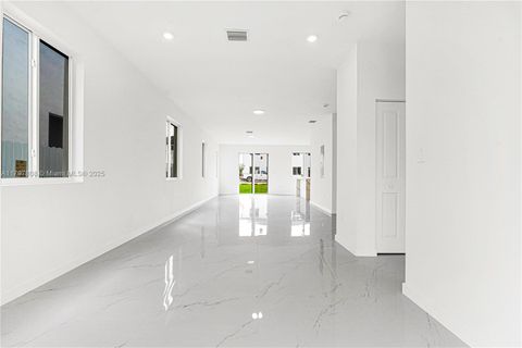 22489 SW 125 AVE A Miami FL 33170
