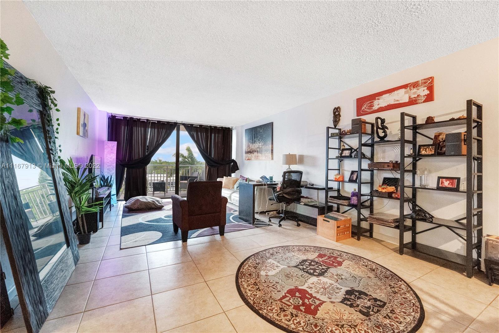 WATERSIDE TOWERS CONDO - Residential