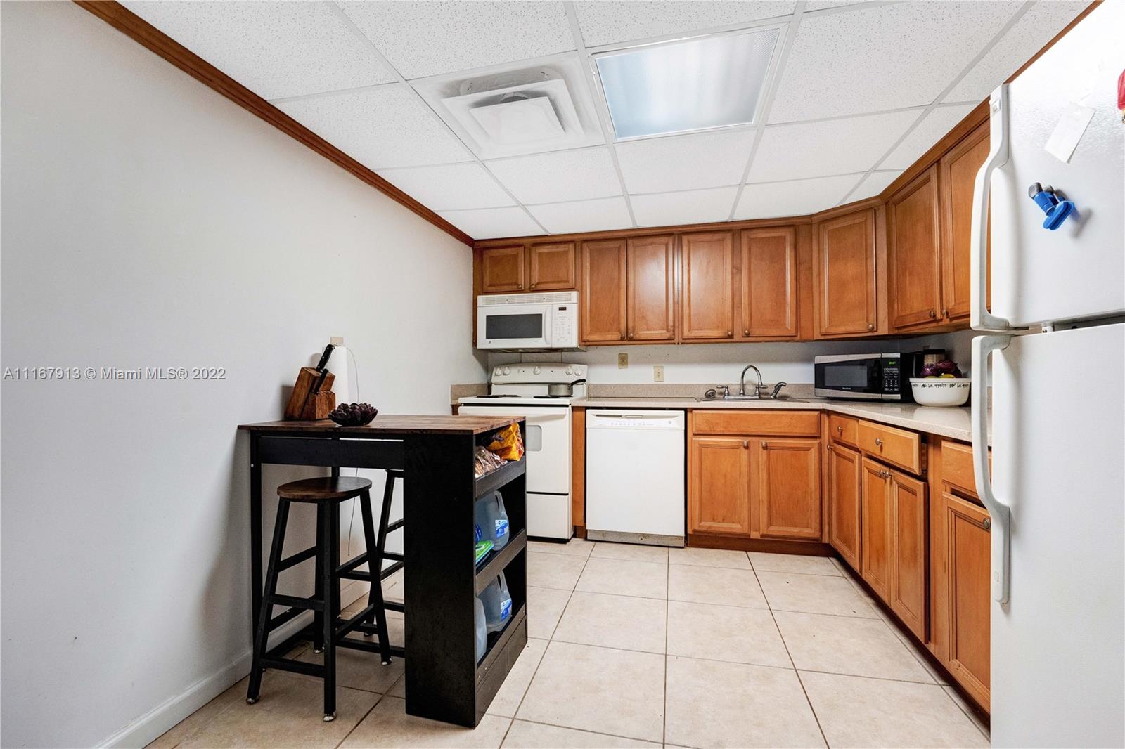 WATERSIDE TOWERS CONDO - Residential