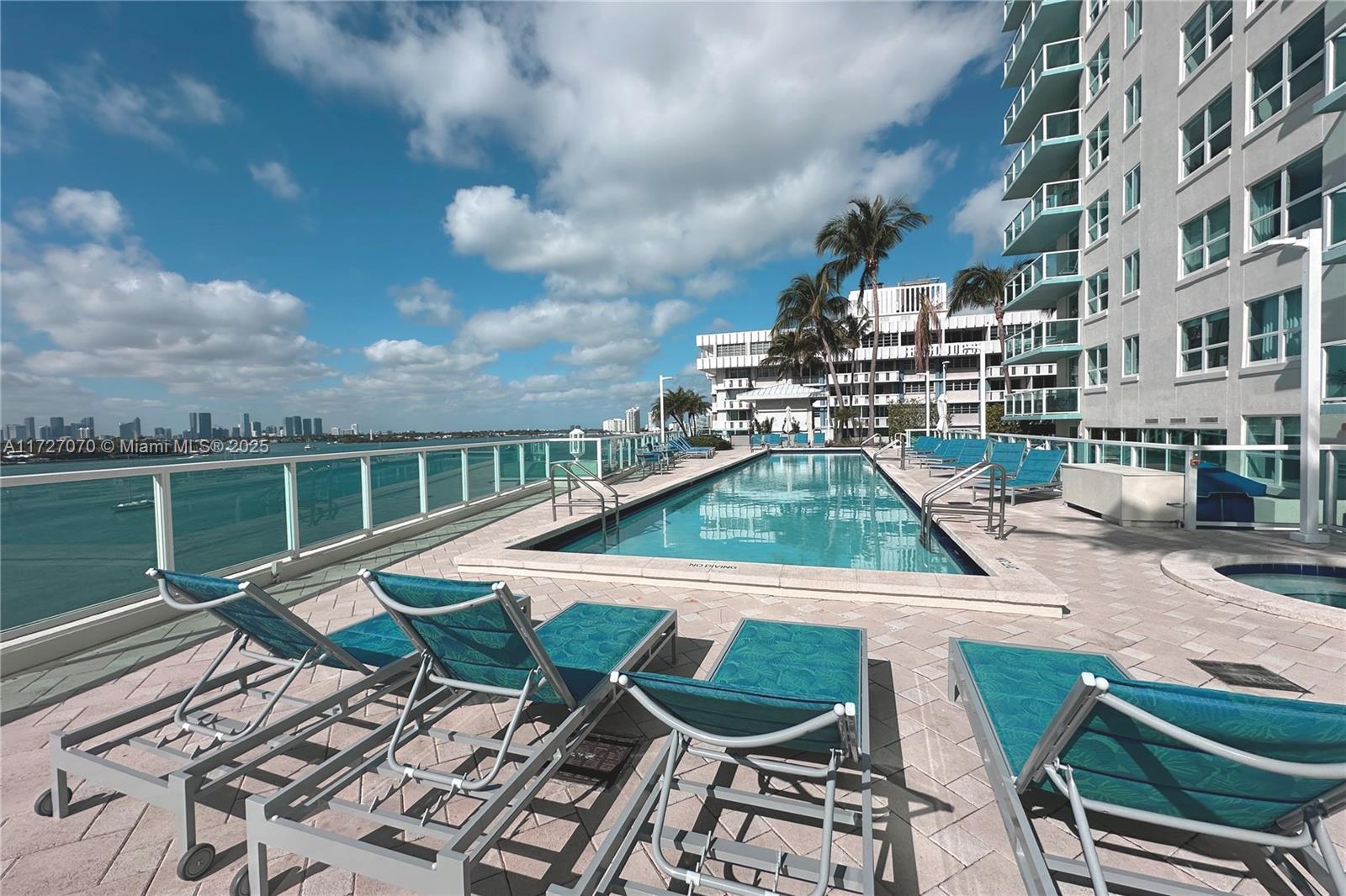 THE FLORIDIAN CONDO - Residential Lease