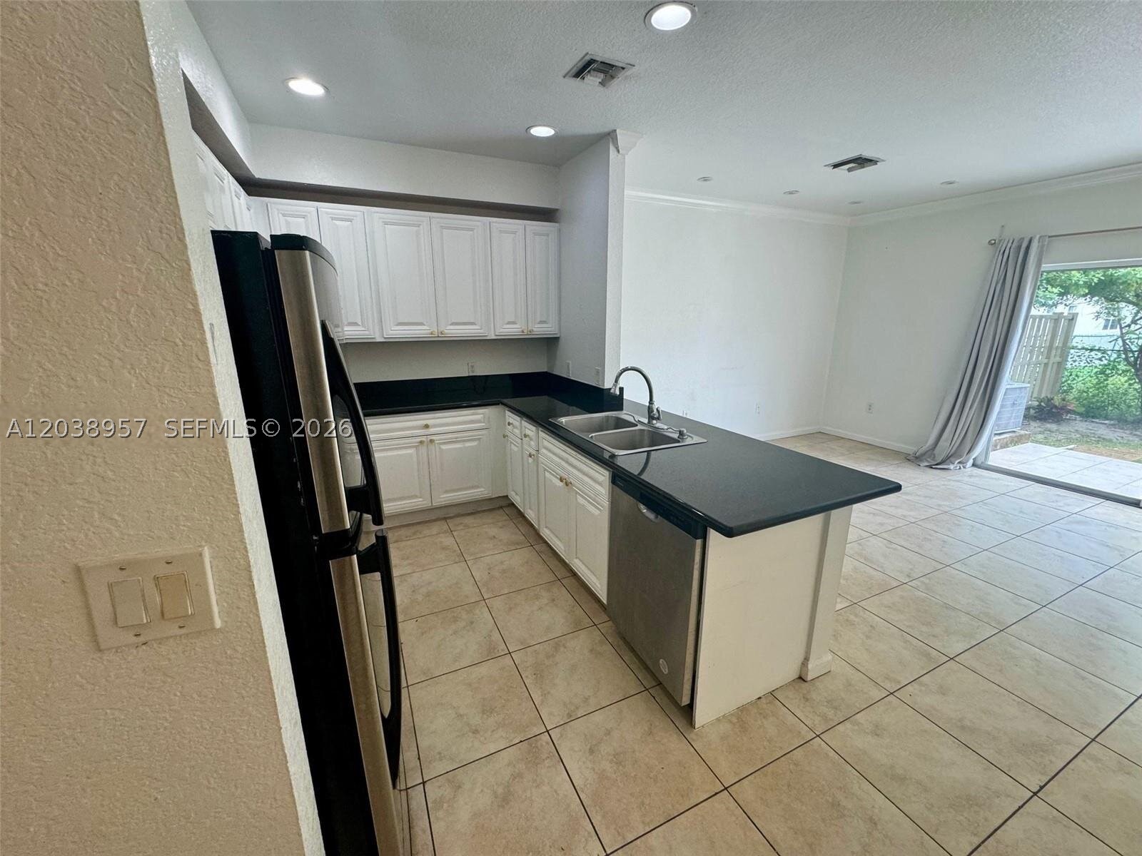 35 SE 3rd Ave 11