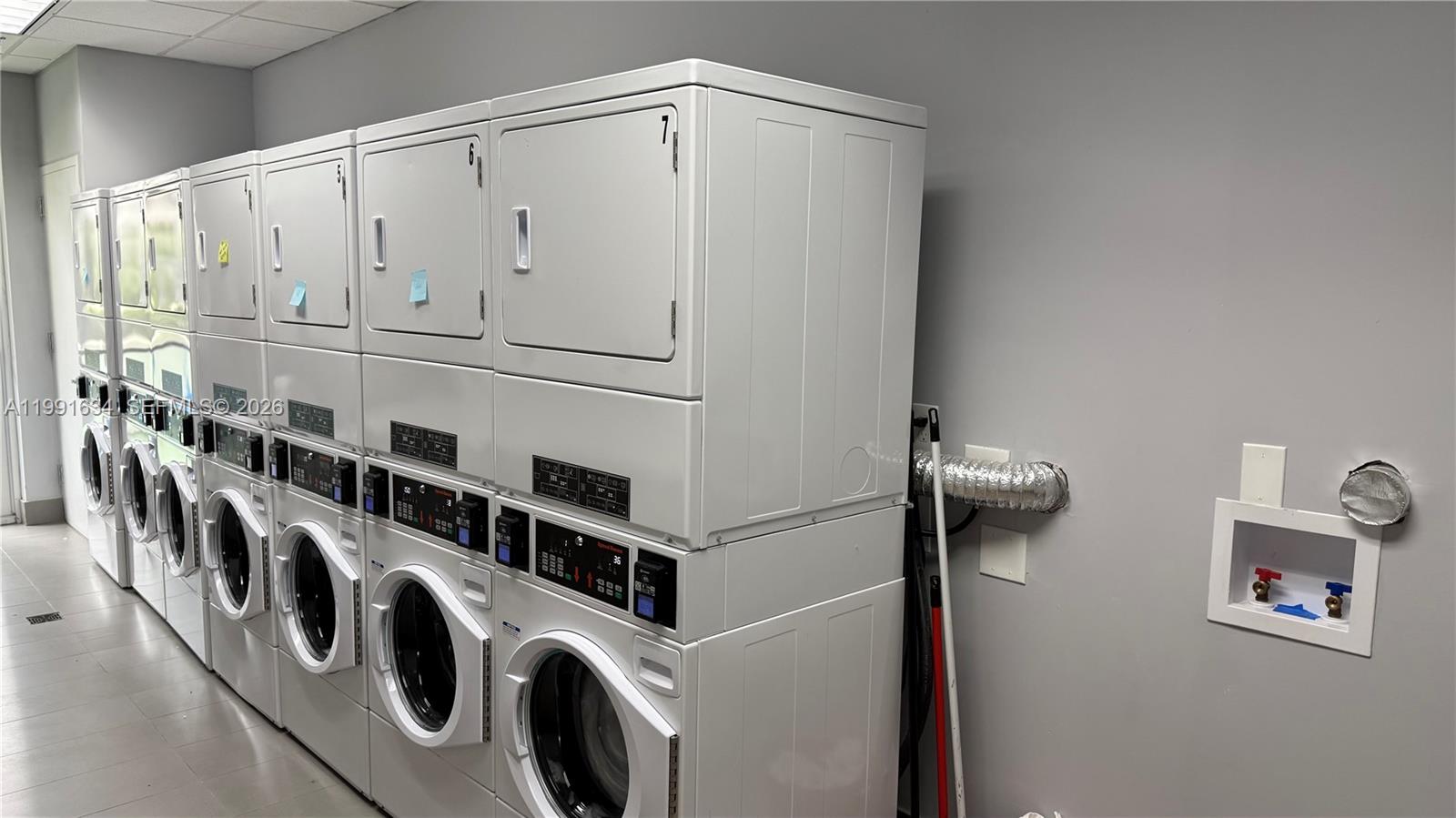 THE CLUB AT BRICKELL BAY - Residential