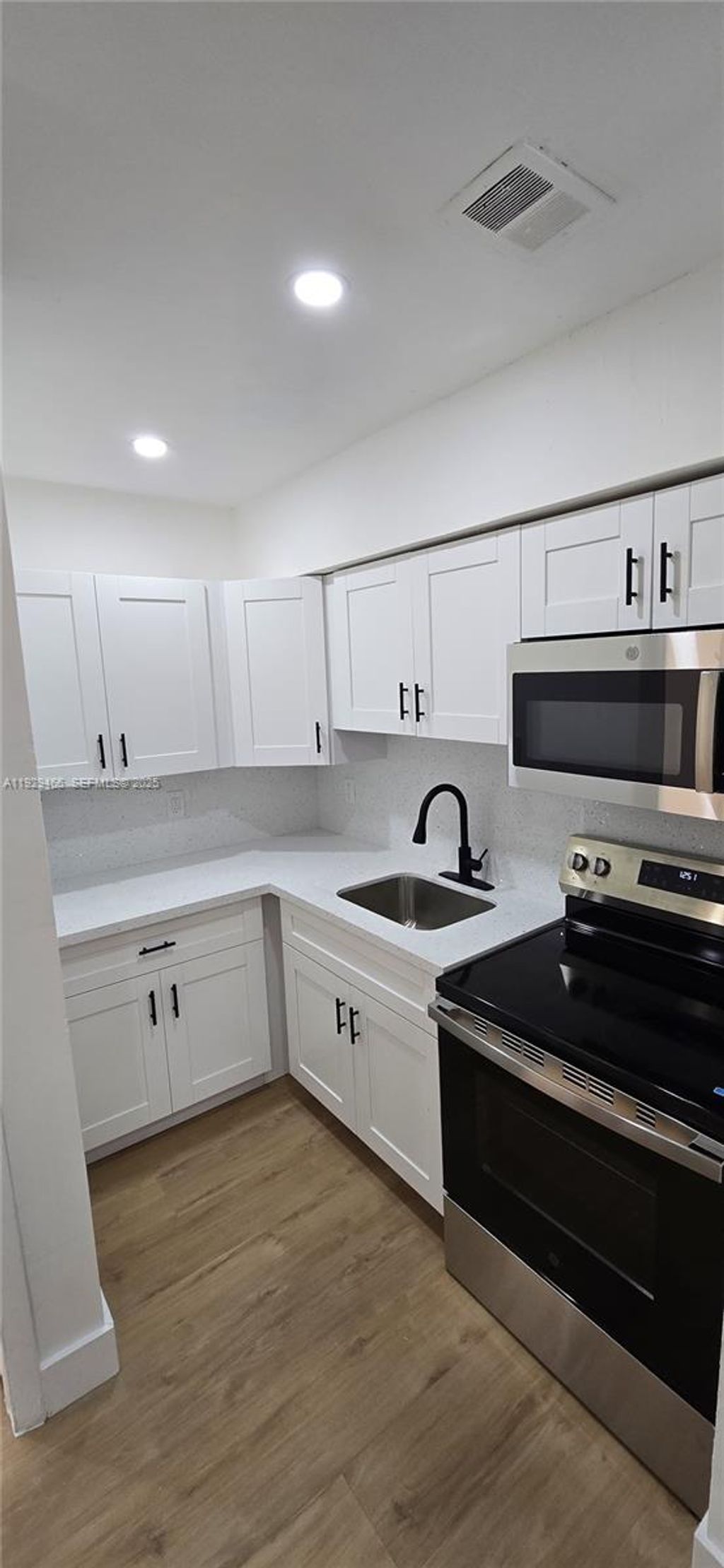 Photo of 417 NW 2nd Ave #00, Hallandale Beach, FL 33009 (MLS # A11929466)