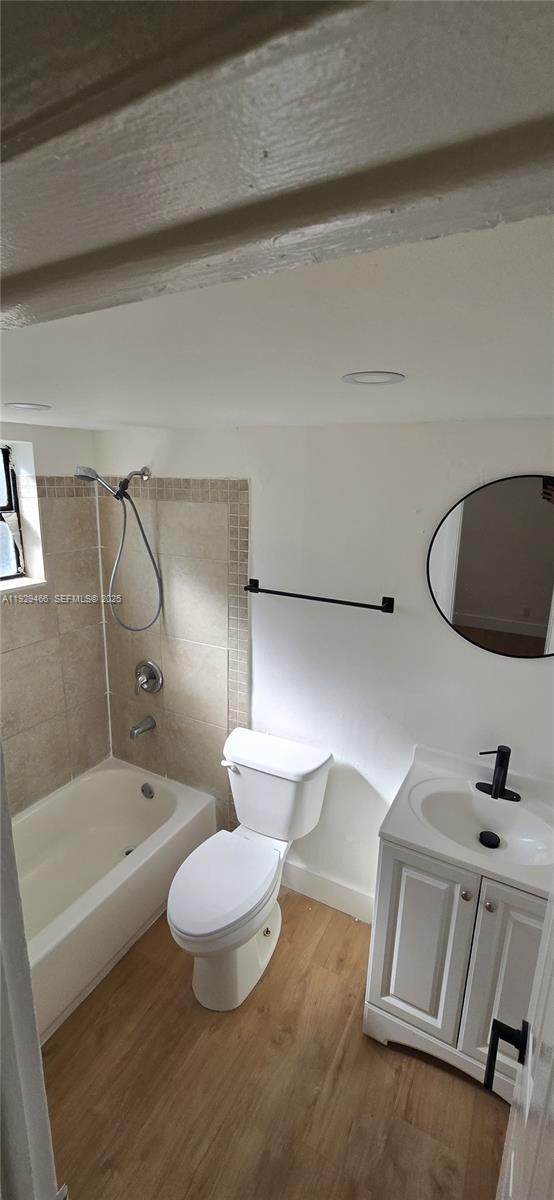 GEO M PHIPPENS SUB IN - Residential Lease