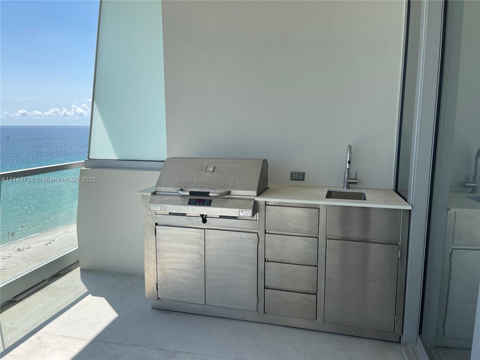 SUNNY ISLES BEACH - Residential