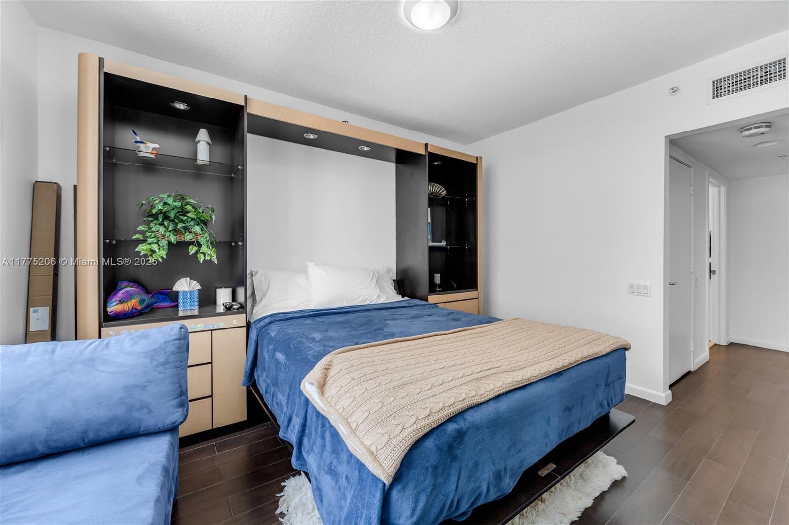 1500 OCEAN DRIVE CONDO - Residential