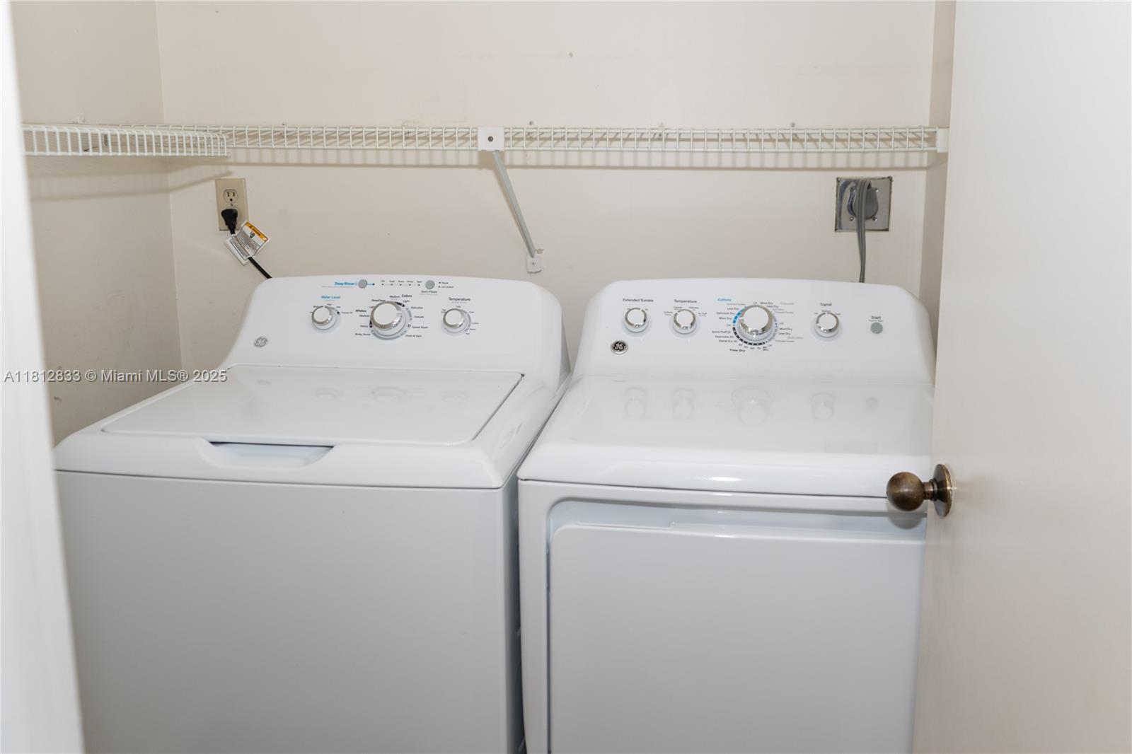 KENLAND POINTE CONDO II - Residential Lease