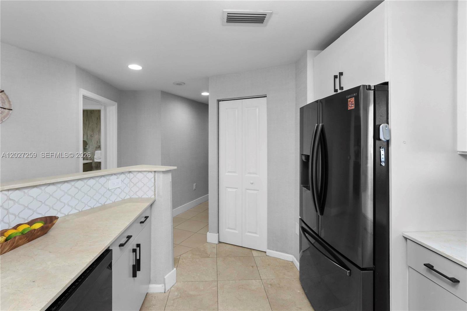 TEN ARAGON CONDO - Residential
