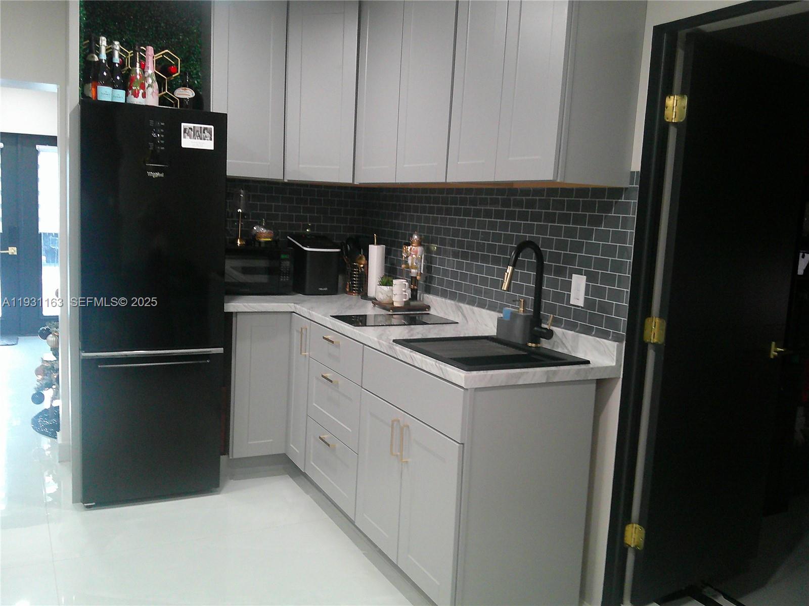 CUTLER LANDINGS REPLT - Residential