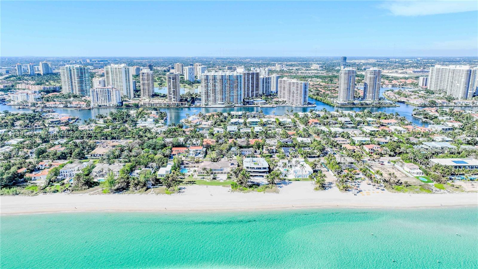 GOLDEN BEACH SEC E - Residential