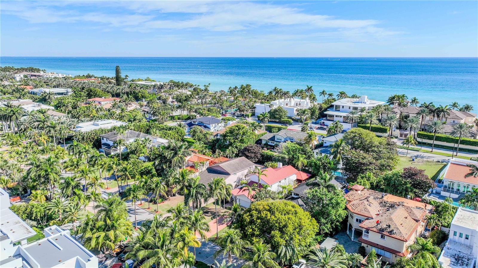 GOLDEN BEACH SEC E - Residential