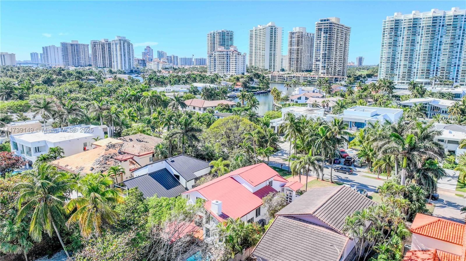 GOLDEN BEACH SEC E - Residential