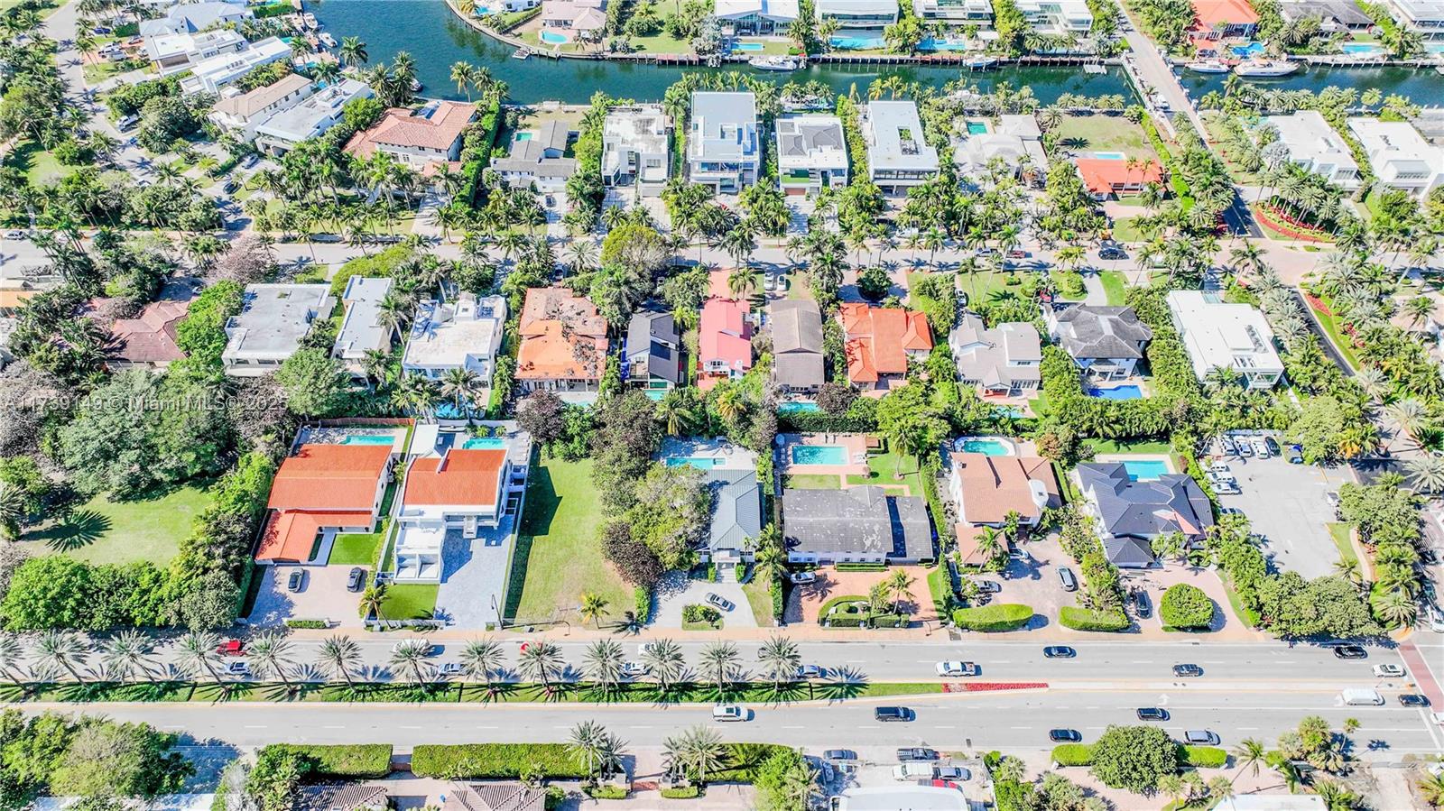 GOLDEN BEACH SEC E - Residential
