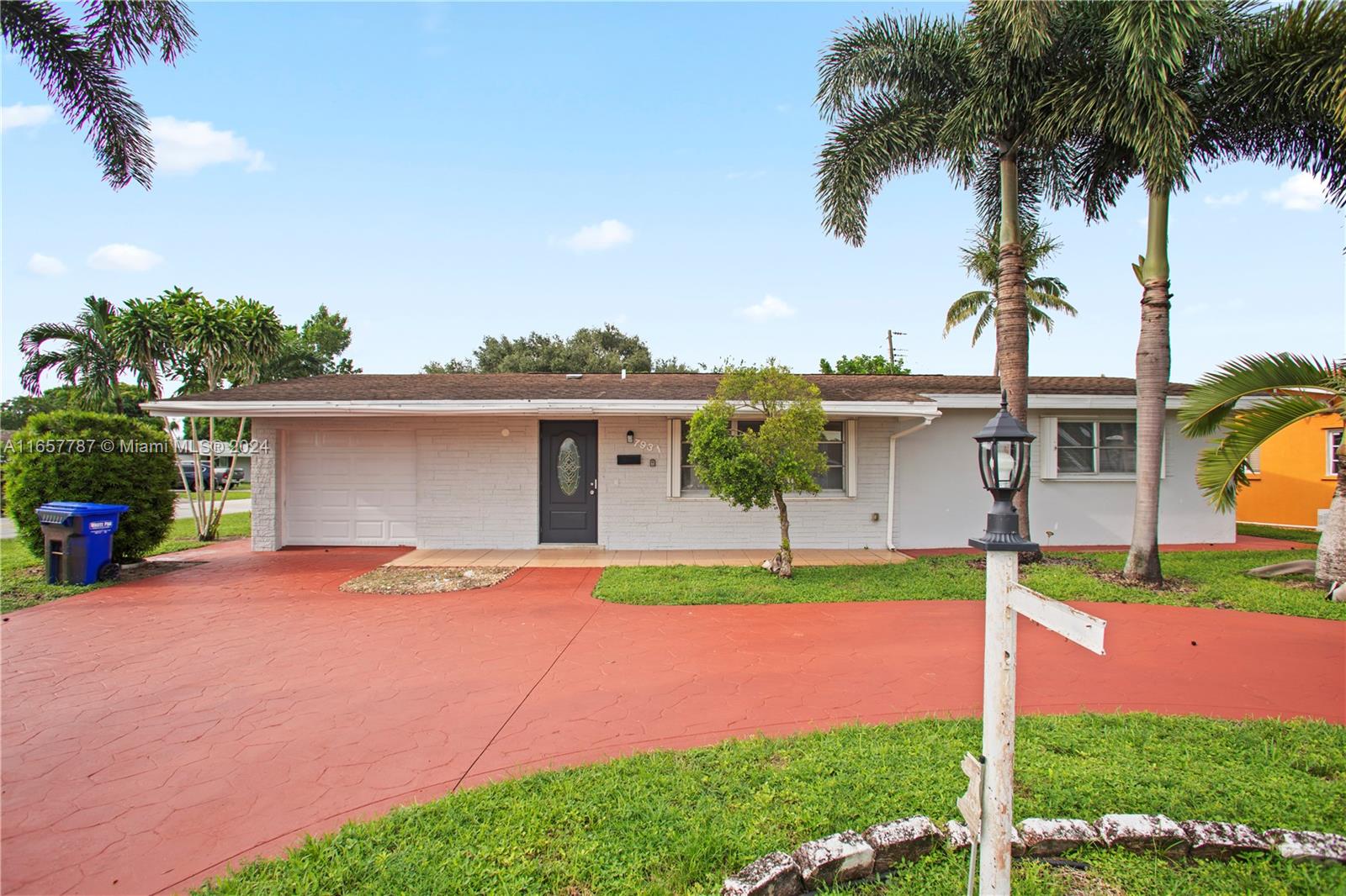 Photo 1 of 7931 Nw 11th St St, Pembroke Pines, Florida, $479,900, Web #: 11657787