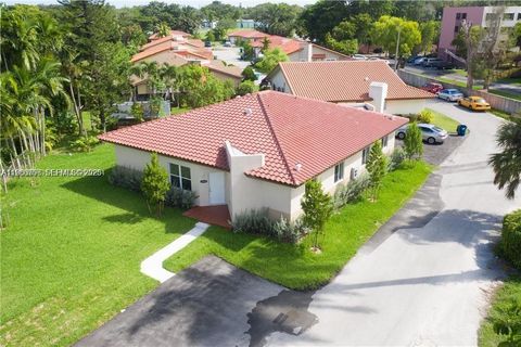 14885 NE 7th Ave 14883 Miami FL 33161