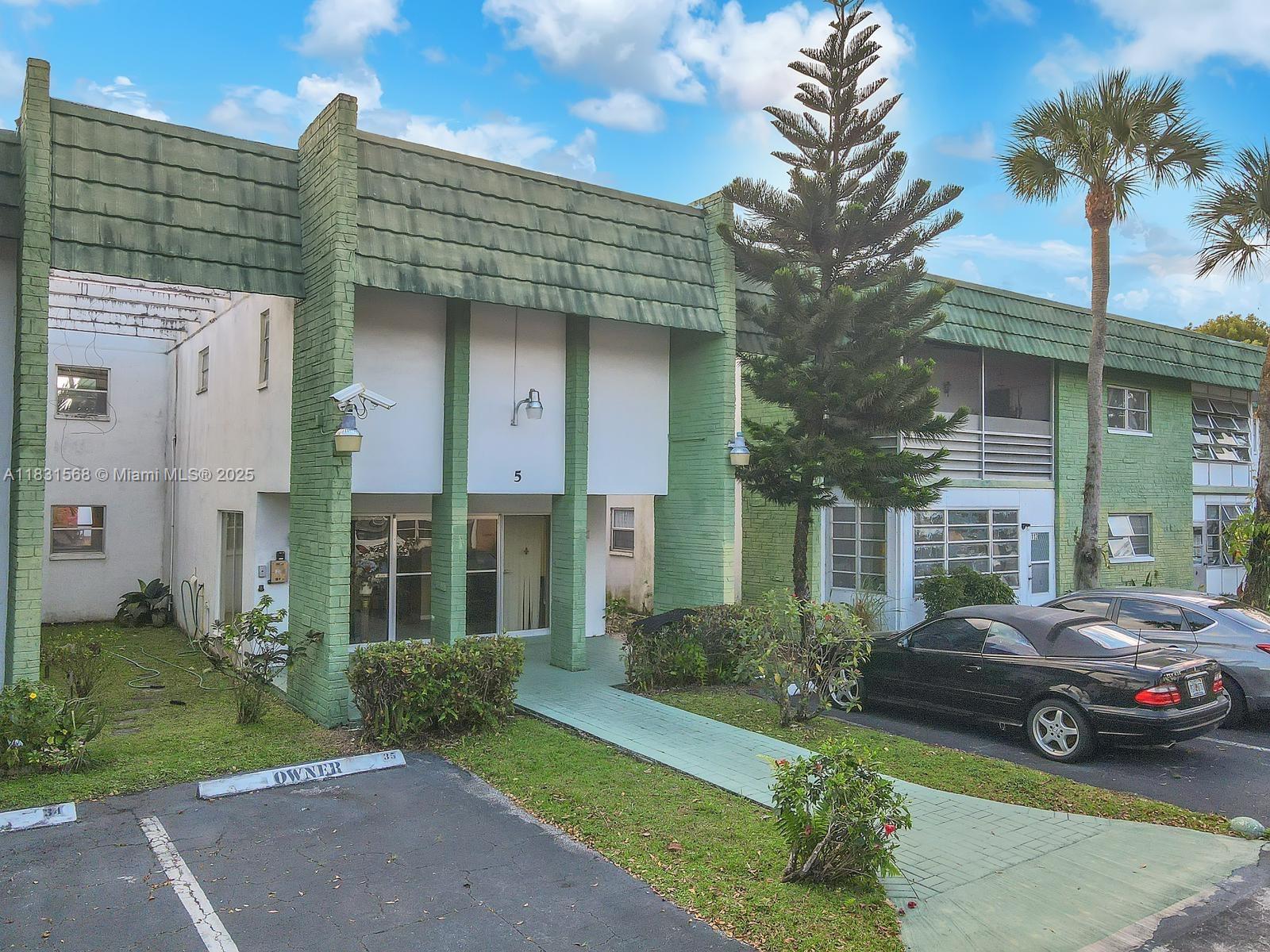 Experience a life of comfort and convenience with this 1 bedroom 1.5 bathroom unit situated in a building nestled in a lively community for those aged 55+. Conveniently located across from the clubhouse, residents have easy access, to various amenities, including a complimentary bus service to nearby venues and shopping spots. Enjoy activities like bowling, billiards and movie nights while also staying active with access to fitness centers and spas. The neighborhoods scenic sidewalks offer views of a lake perfect, for leisurely walks and outdoor fun. Immerse yourself in the balance of relaxation and adventure. Join this community today!