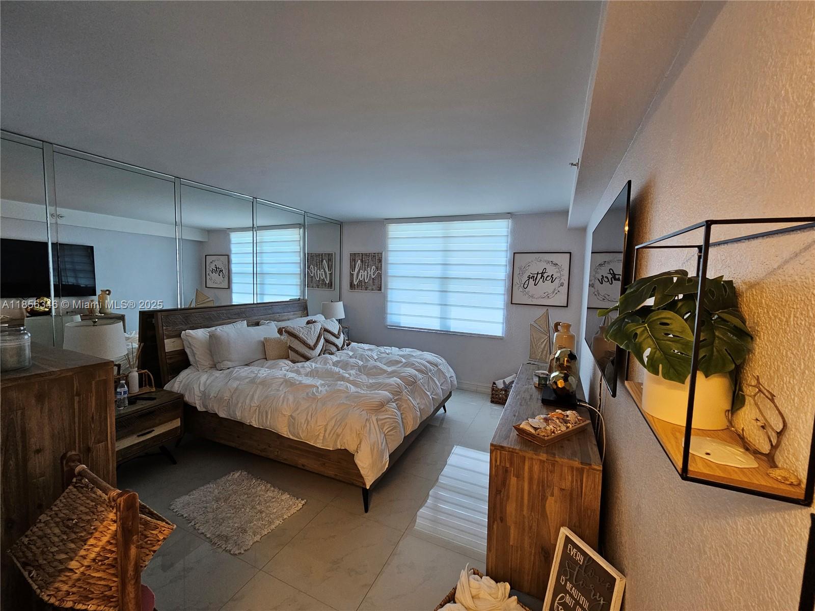 WAVE CONDO - Residential Lease