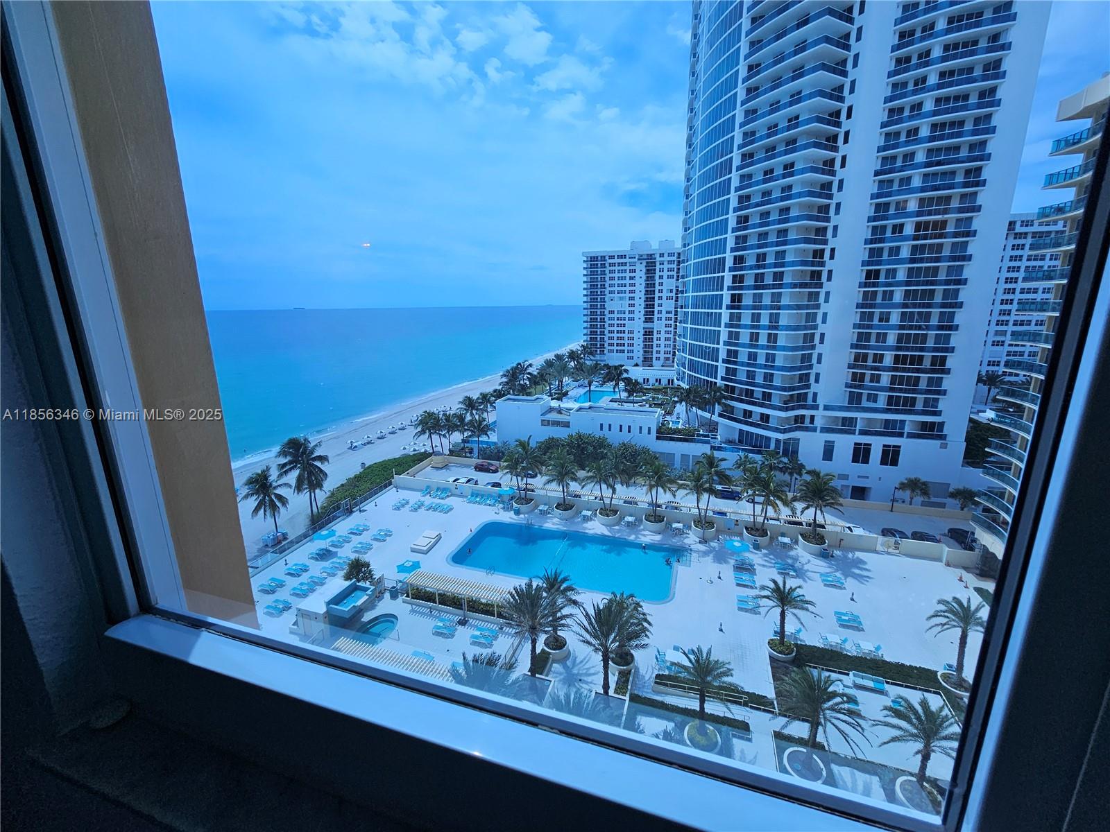 WAVE CONDO - Residential Lease