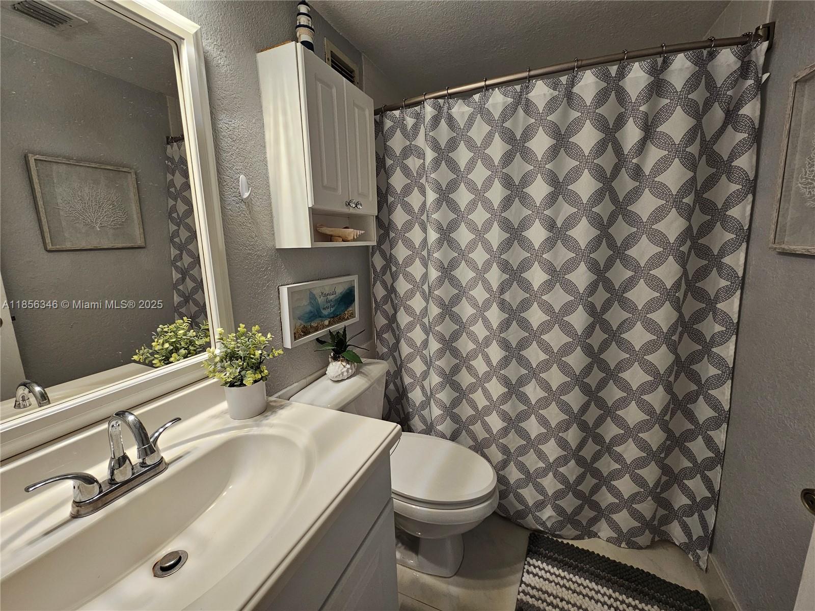 WAVE CONDO - Residential Lease