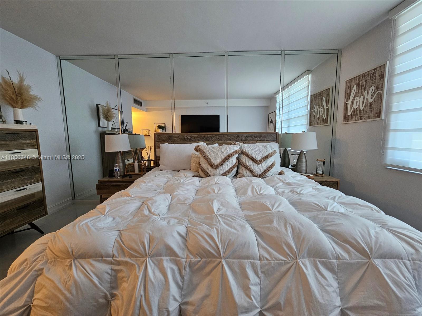 WAVE CONDO - Residential Lease