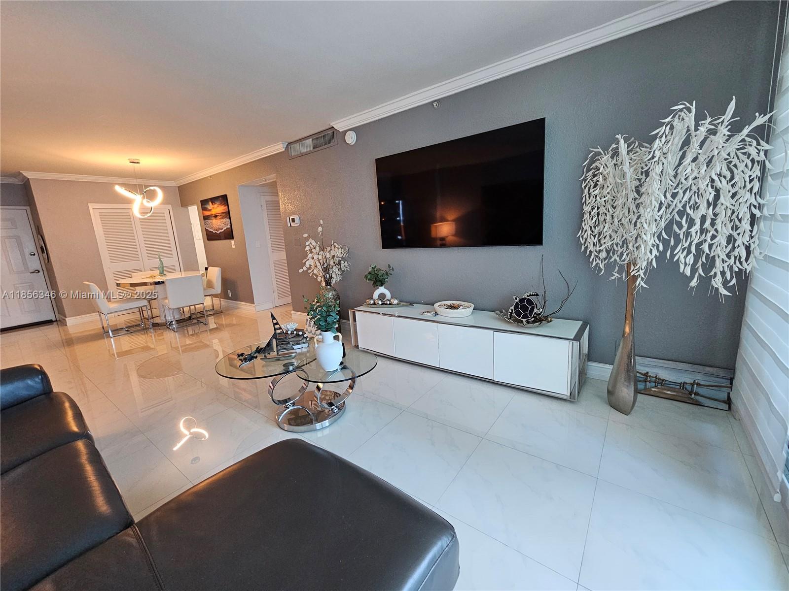 WAVE CONDO - Residential Lease