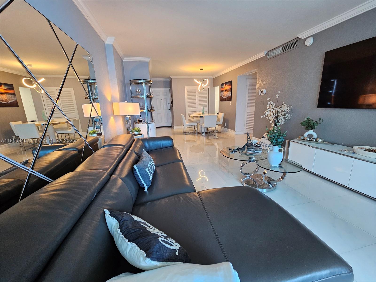 WAVE CONDO - Residential Lease