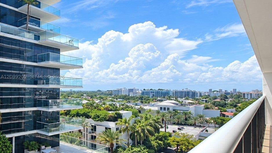 9455 Collins Ave 906