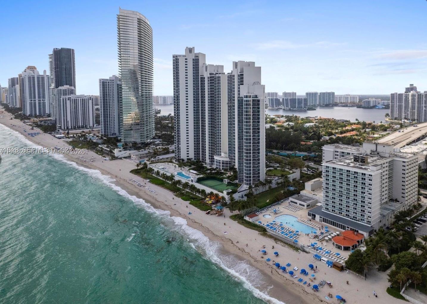 THE AVENTURA BEACH CLUB - Residential