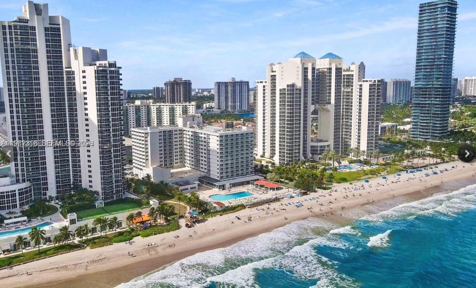 THE AVENTURA BEACH CLUB - Residential