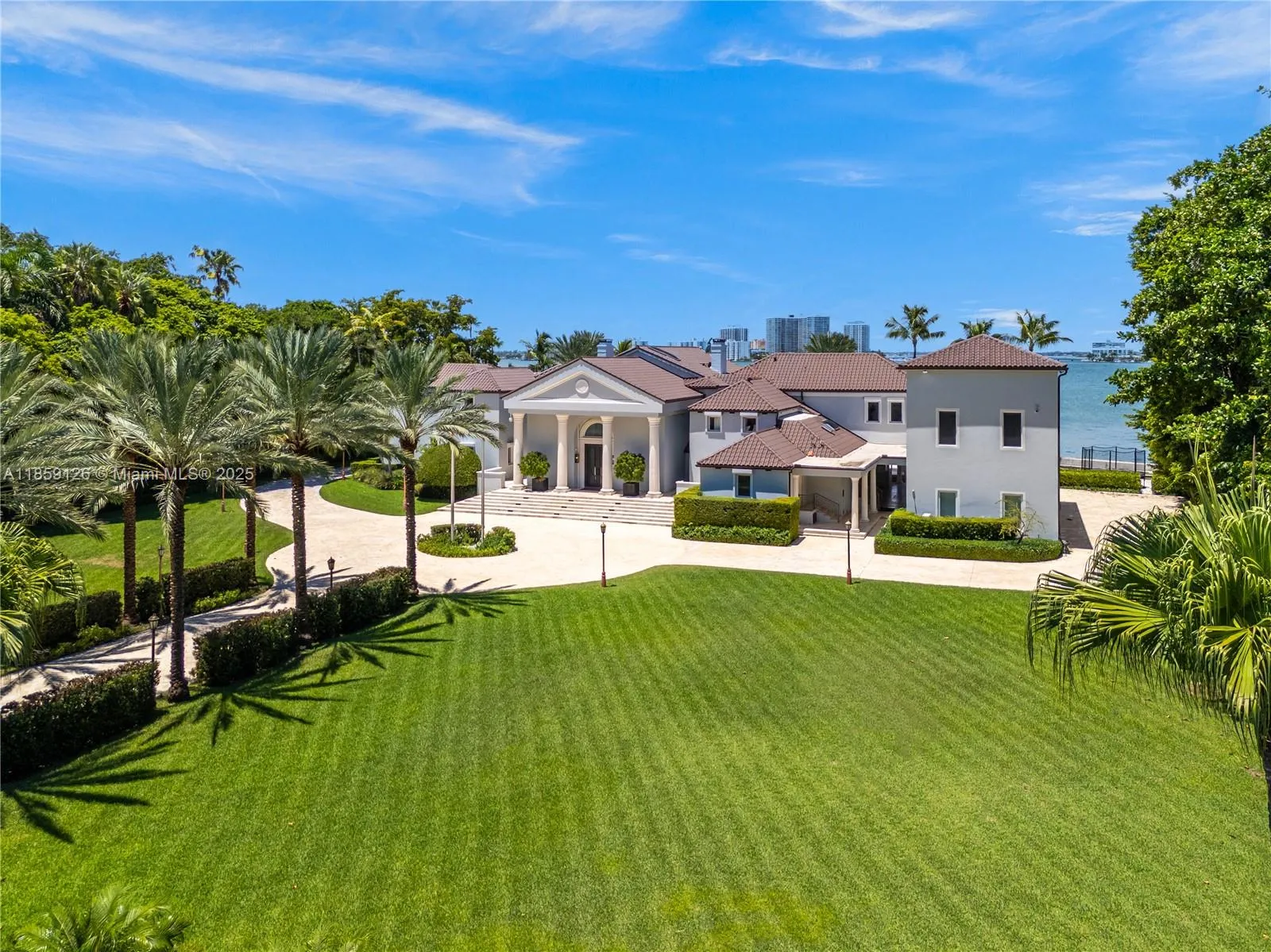 Miami Beach, Florida 33140, United States, 8 Bedrooms Bedrooms, ,15 BathroomsBathrooms,Residential,Active,192388