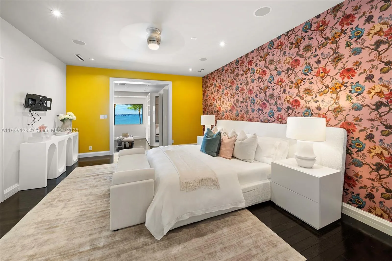 Miami Beach, Florida 33140, United States, 8 Bedrooms Bedrooms, ,15 BathroomsBathrooms,Residential,Active,192388