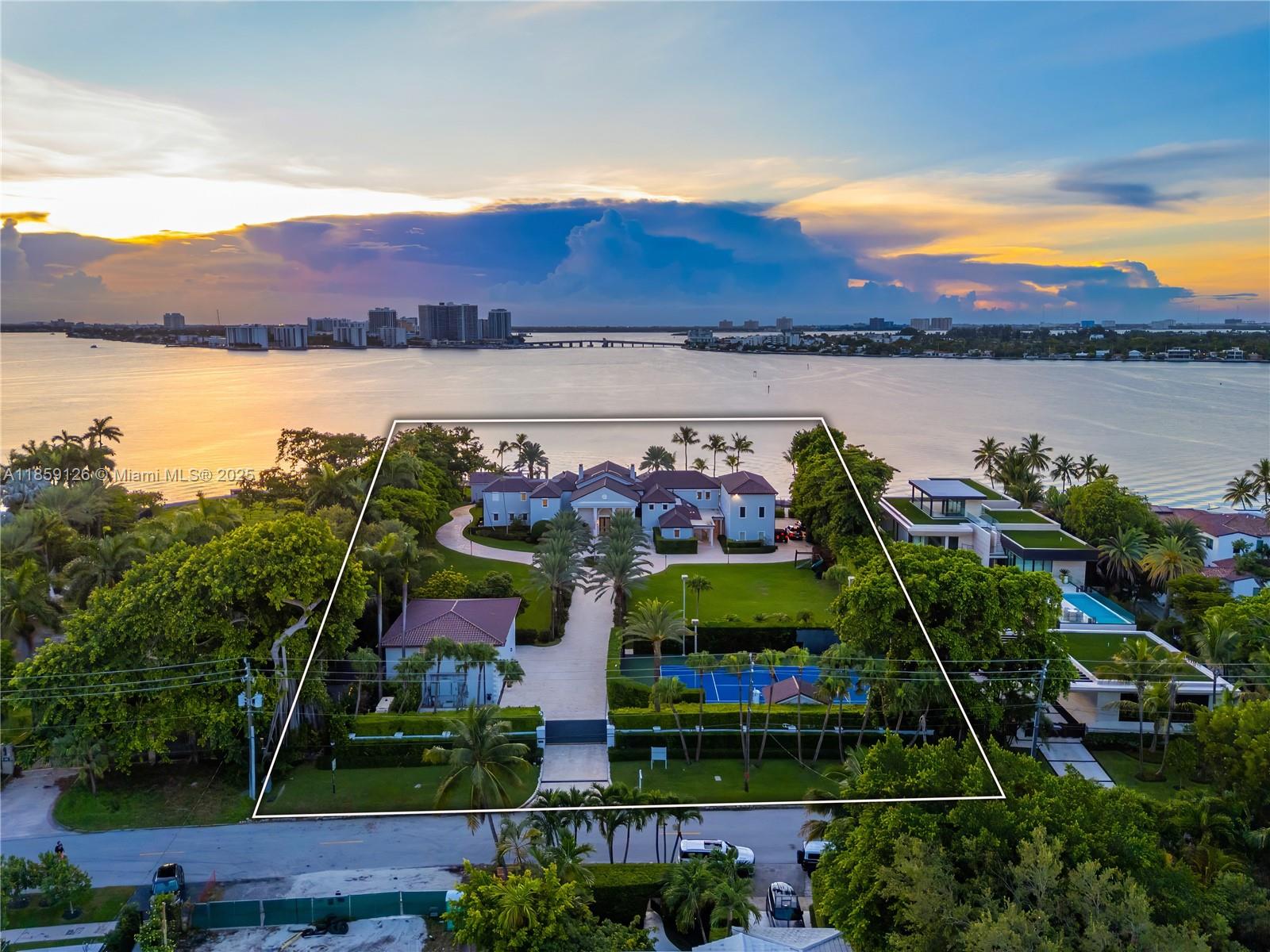 LA GORCE GOLF SUB - Residential