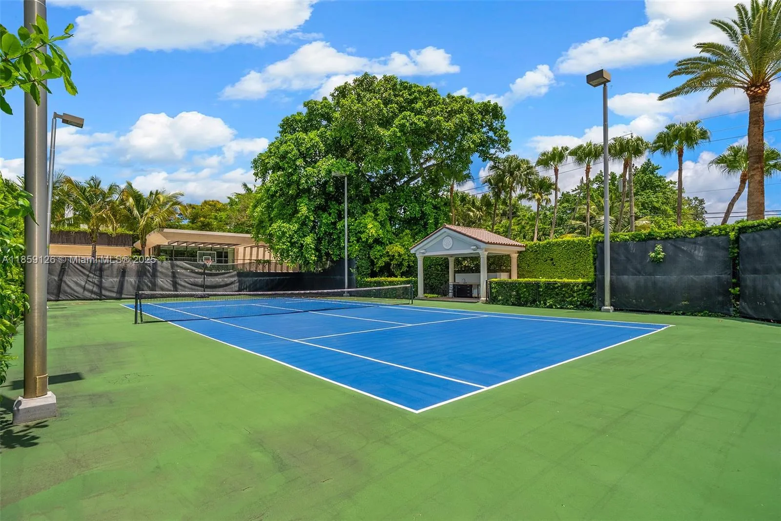 Miami Beach, Florida 33140, United States, 8 Bedrooms Bedrooms, ,15 BathroomsBathrooms,Residential,Active,192388