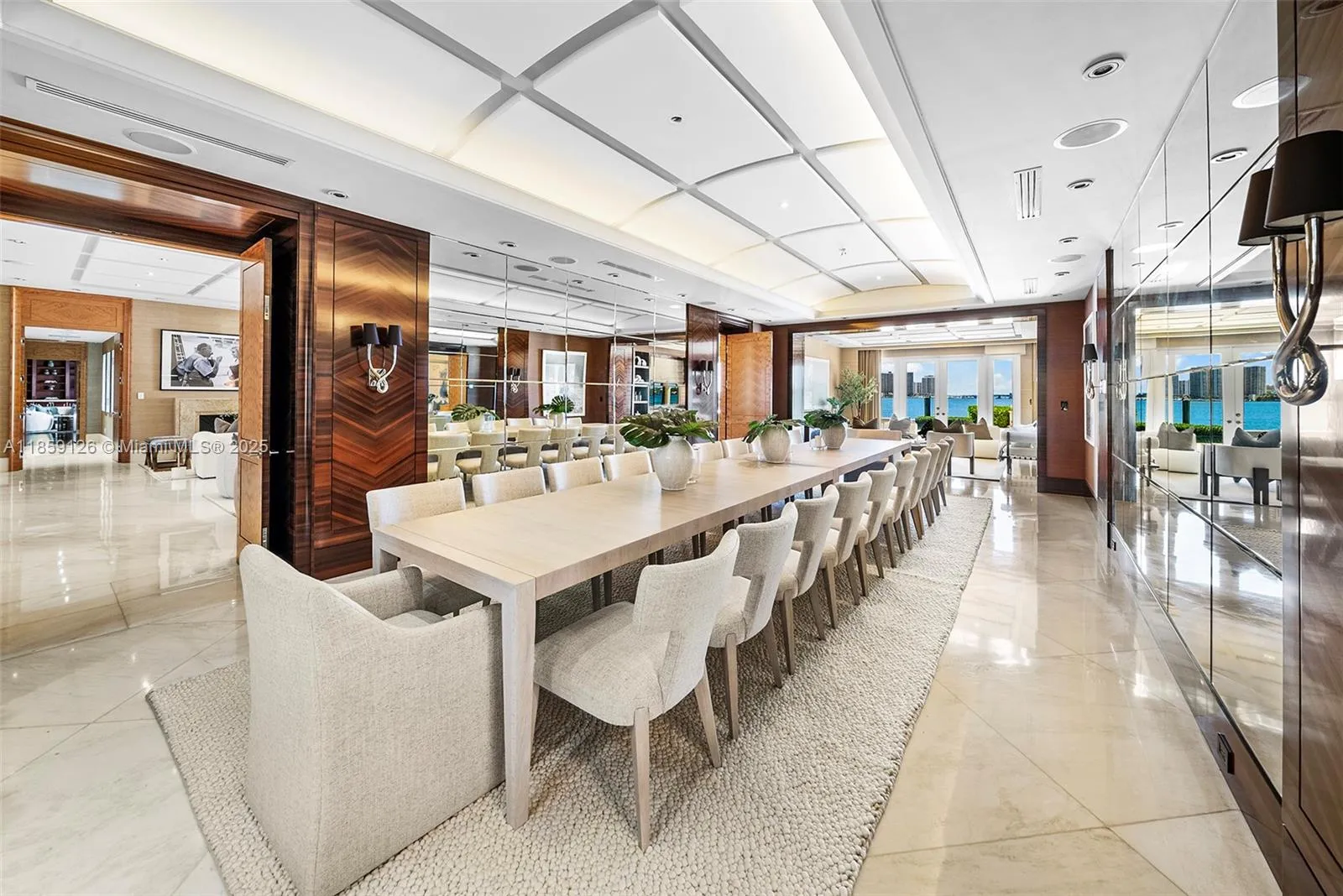 Miami Beach, Florida 33140, United States, 8 Bedrooms Bedrooms, ,15 BathroomsBathrooms,Residential,Active,192388