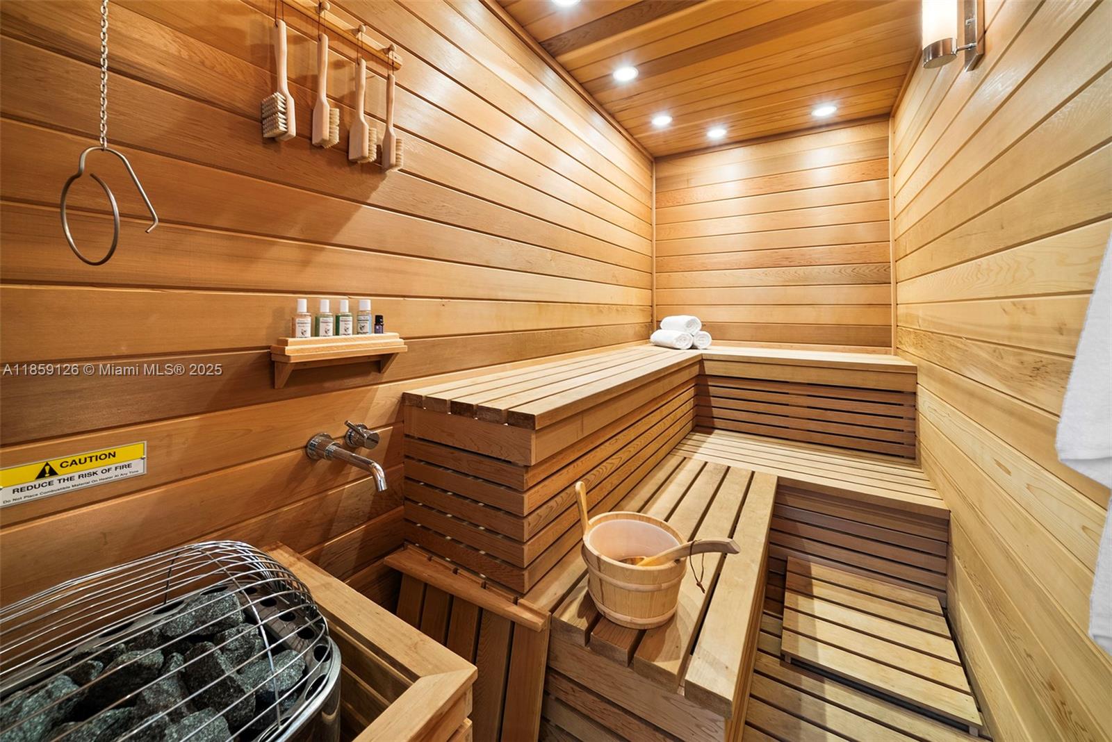 LA GORCE GOLF SUB - Residential