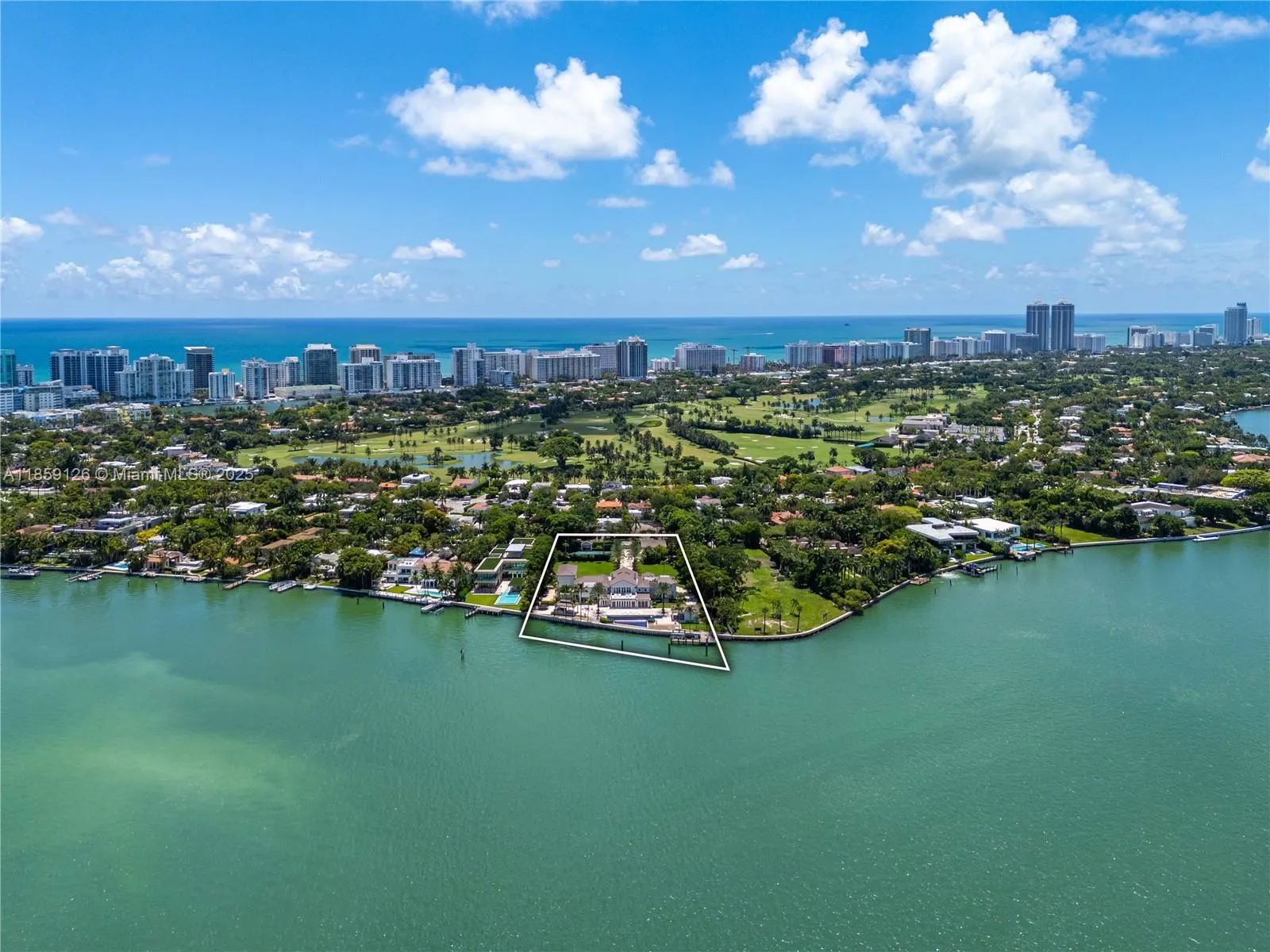 Miami Beach, Florida 33140, United States, 8 Bedrooms Bedrooms, ,15 BathroomsBathrooms,Residential,Active,192388