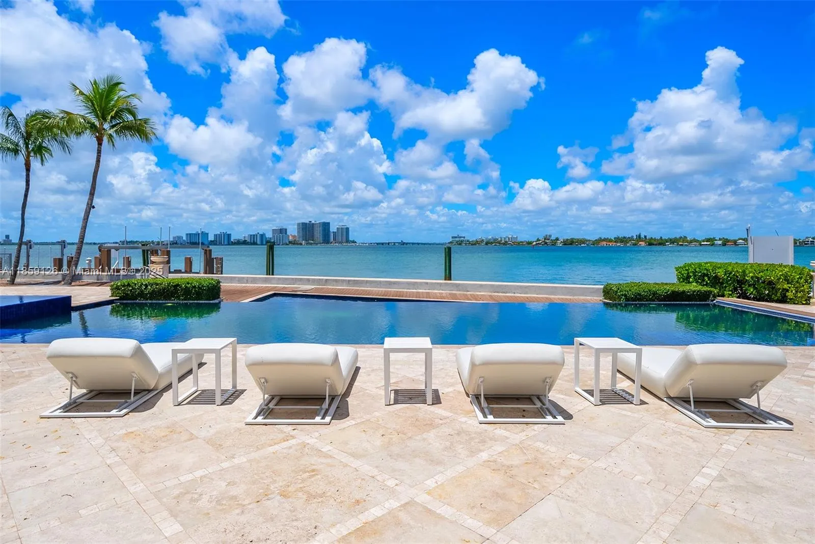 Miami Beach, Florida 33140, United States, 8 Bedrooms Bedrooms, ,15 BathroomsBathrooms,Residential,Active,192388