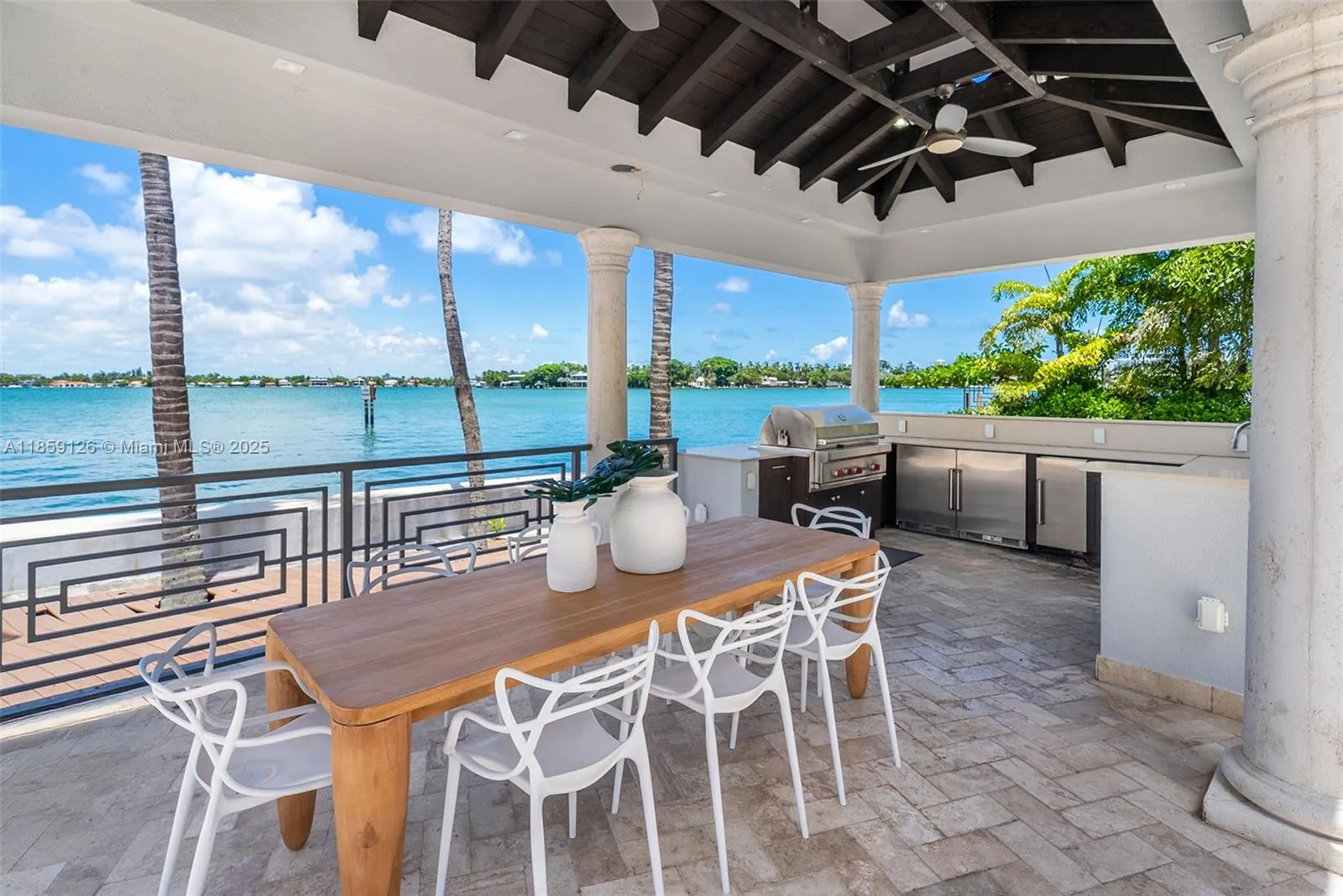 Miami Beach, Florida 33140, United States, 8 Bedrooms Bedrooms, ,15 BathroomsBathrooms,Residential,Active,192388