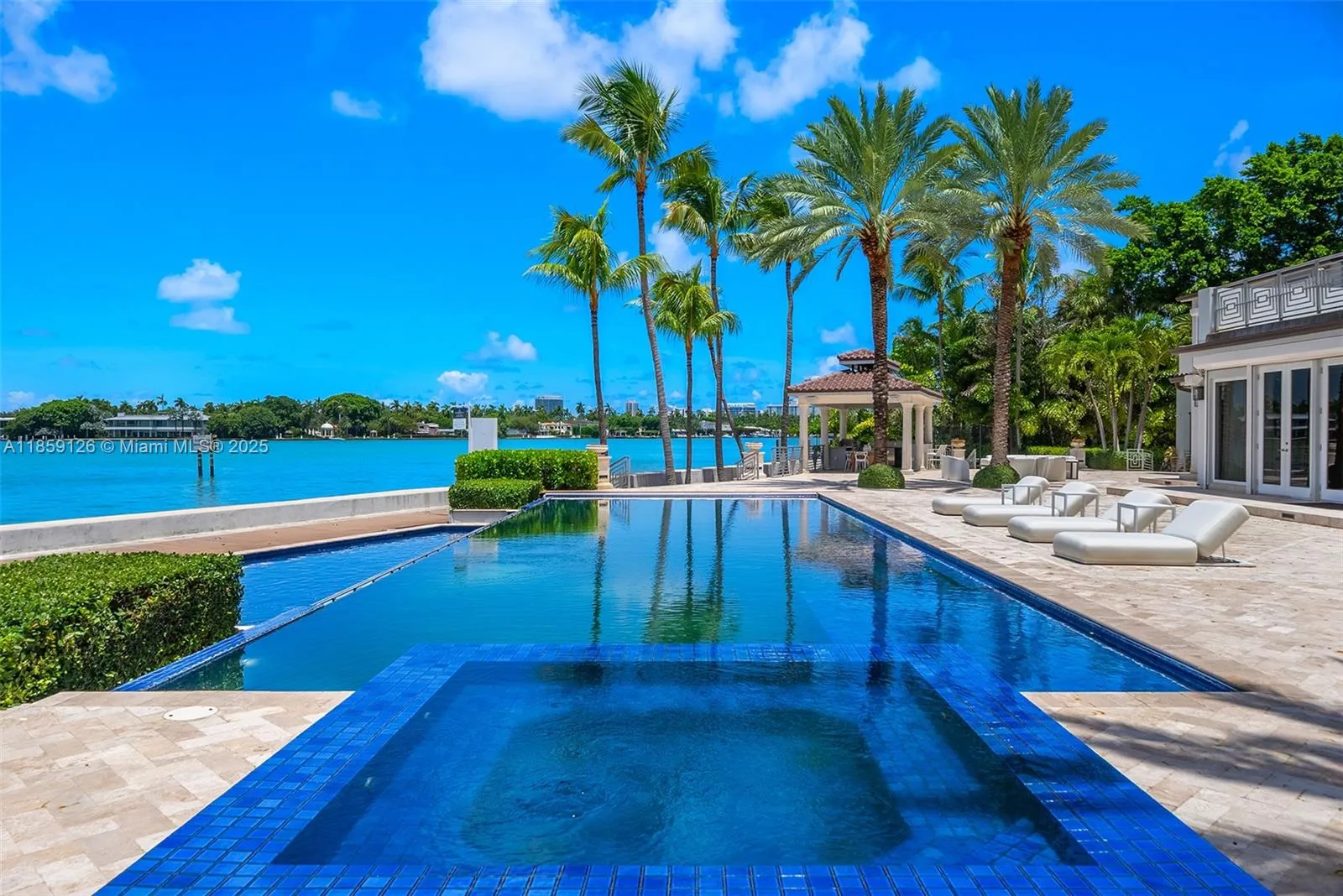 Miami Beach, Florida 33140, United States, 8 Bedrooms Bedrooms, ,15 BathroomsBathrooms,Residential,Active,192388