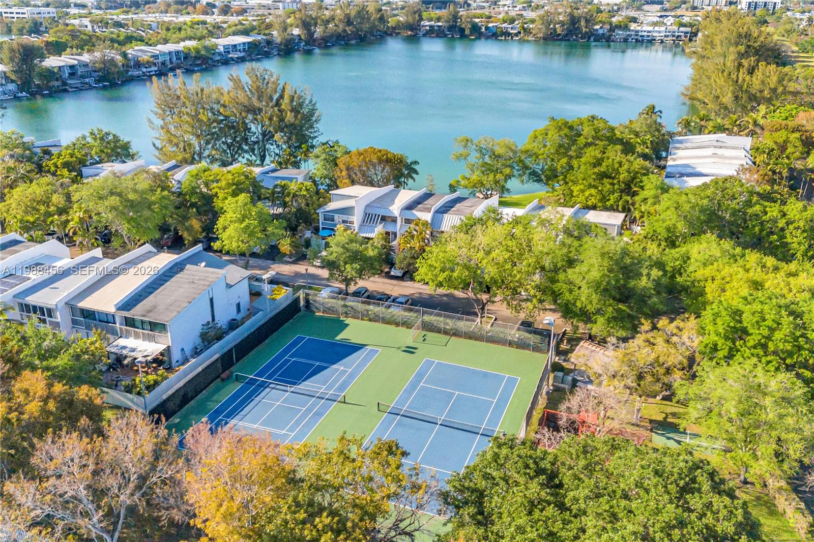 LAKERIDGE SEC 1 - Residential Lease