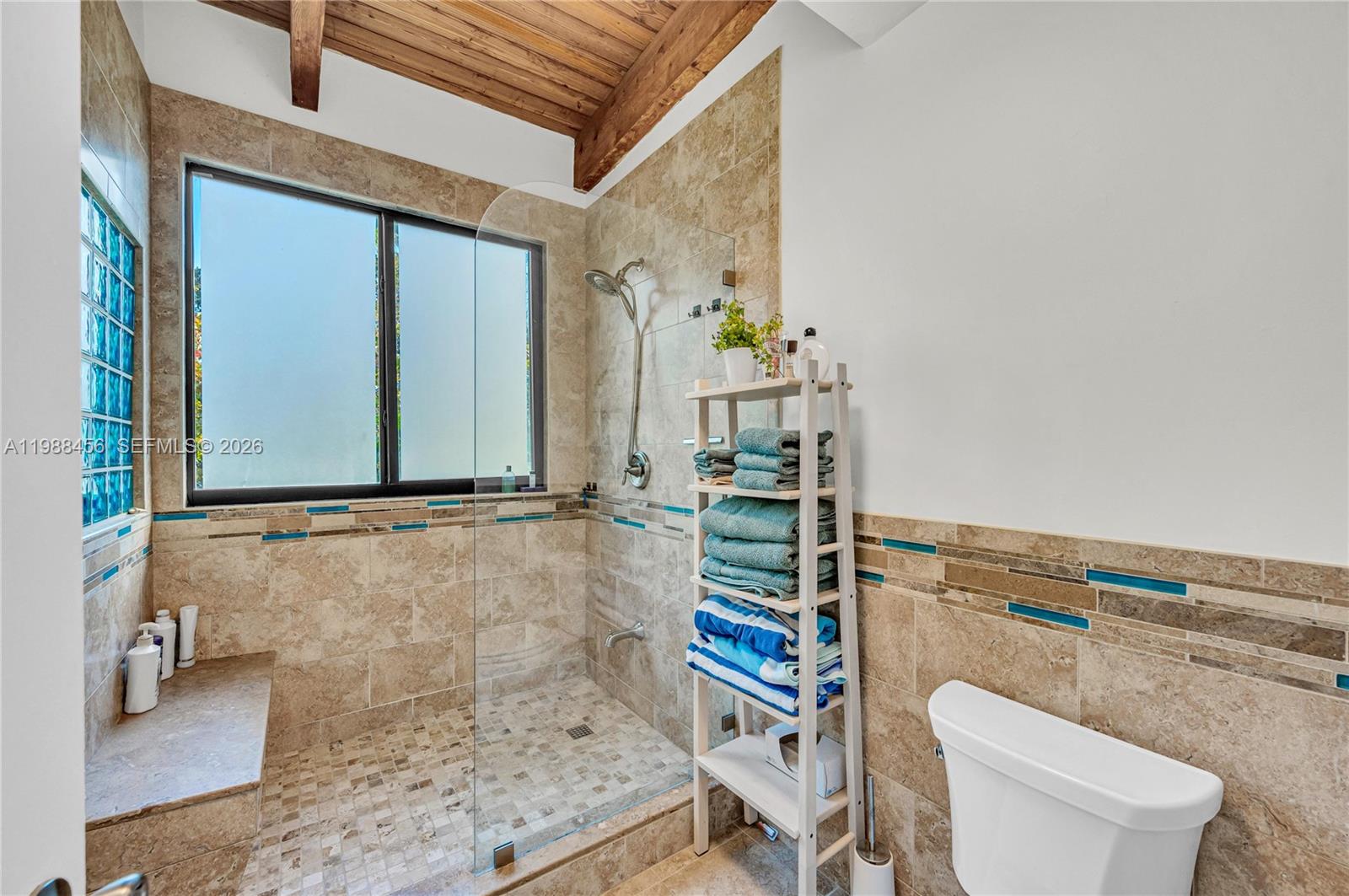 LAKERIDGE SEC 1 - Residential Lease