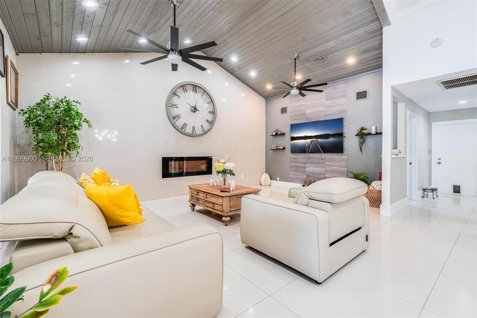 Pine Tree Estates - Residential