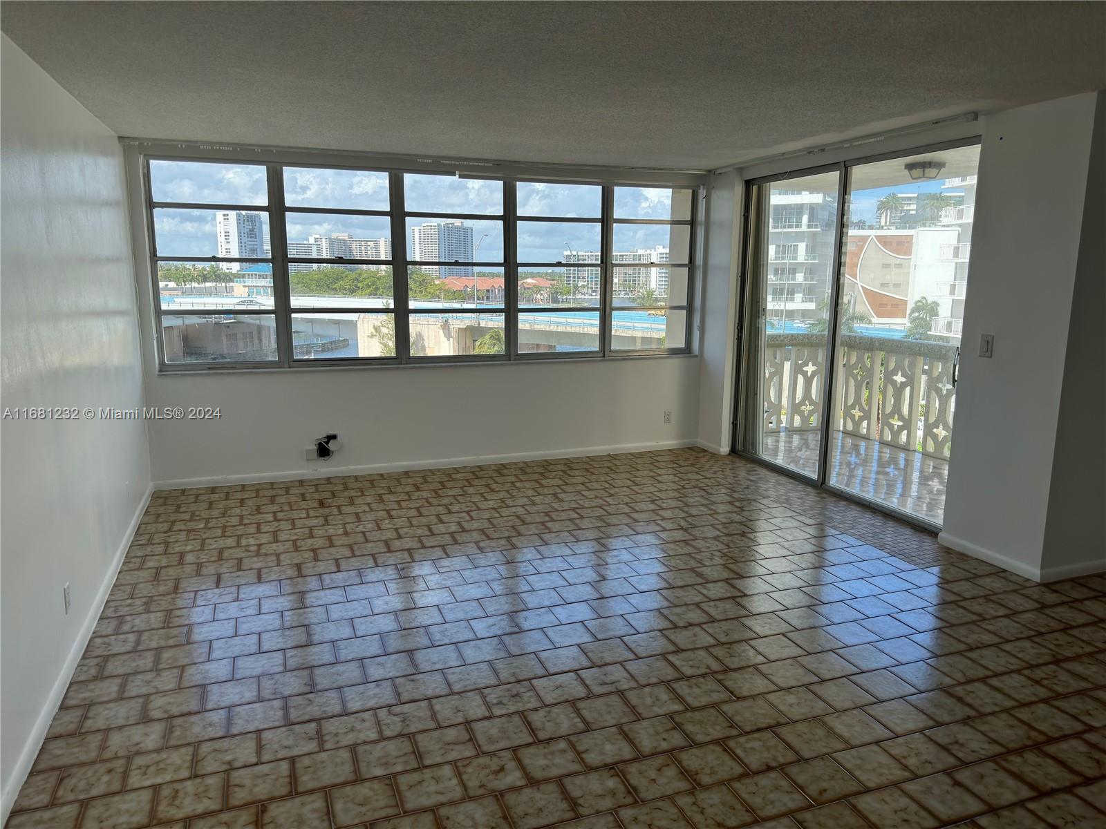 IMPERIAL TOWERS CONDO - Residential Lease