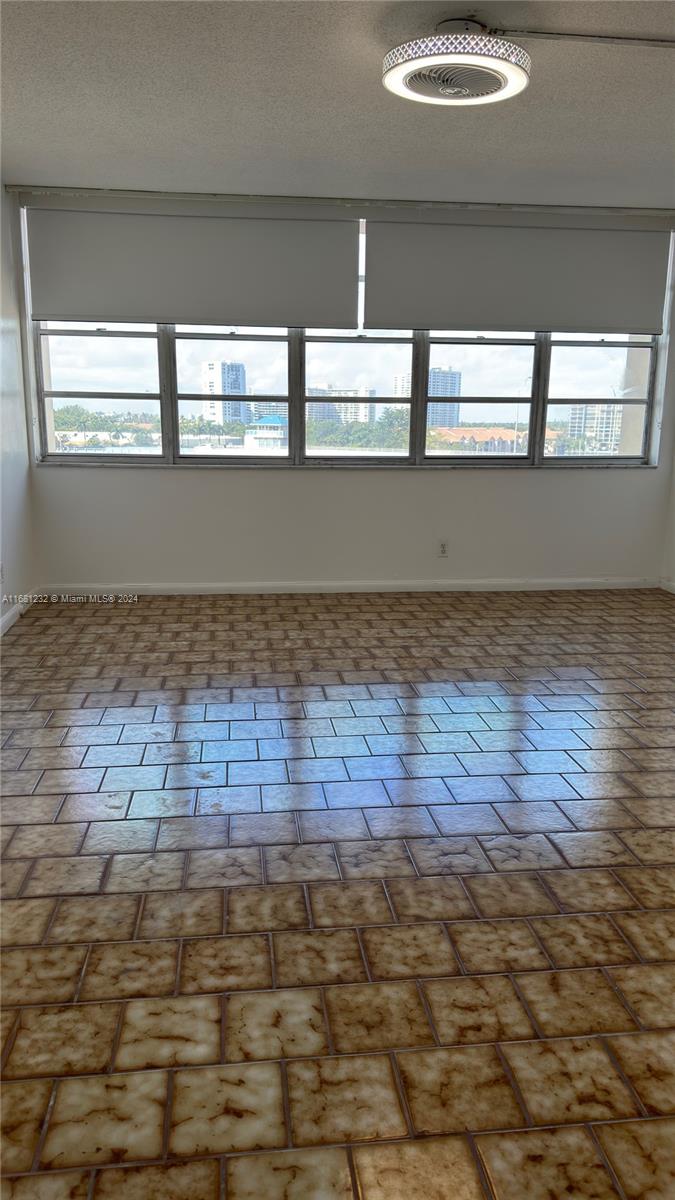 IMPERIAL TOWERS CONDO - Residential Lease